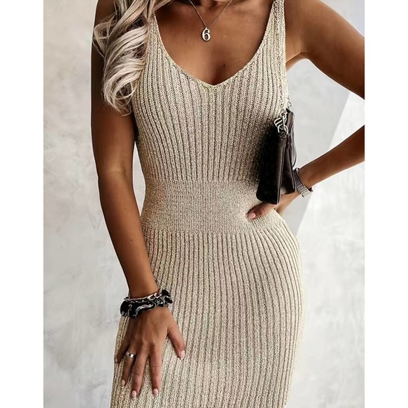Boutique Dresses & Skirts - Khaki Ribbed Knit Bodycon Mini Dress Medium